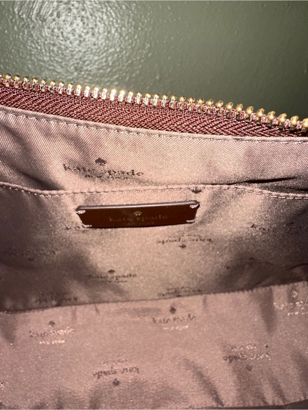Stylish Croc-Embossed Shoulder Bag in Dark Brown